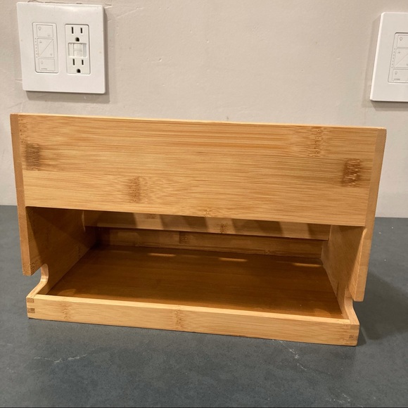 Pampered Chef bamboo charging station organizer - Picture 6 of 13